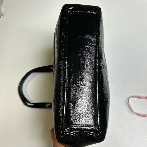 COACH Gallery Embossed Signature Black Patent Leather Tote  Shoulder Bag F19818 - Picture 8 of 16